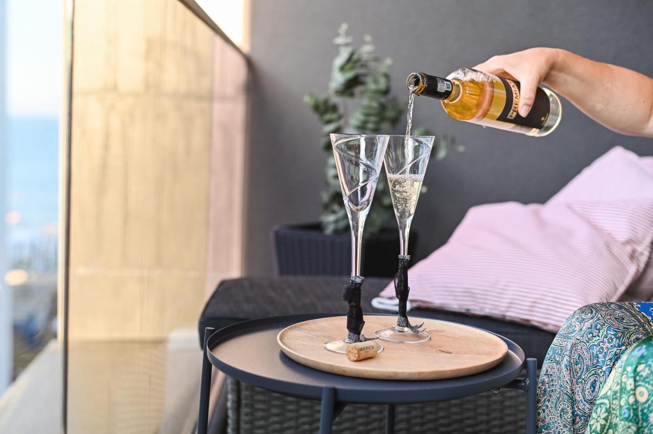 Apartament De Poveste Pe Plaja In Resort De Lux Năvodari Exterior foto